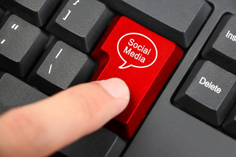 Undertake seo on social media successfully